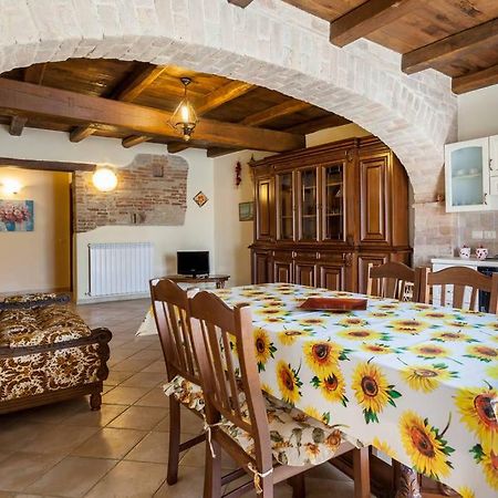 Ciards House Apartment Montefalco Bagian luar foto