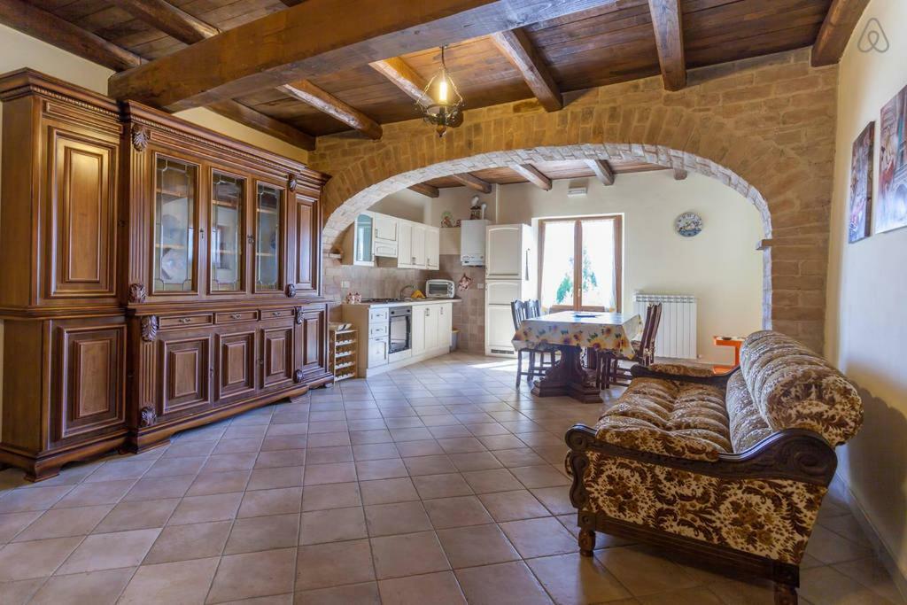 Ciards House Apartment Montefalco Bagian luar foto